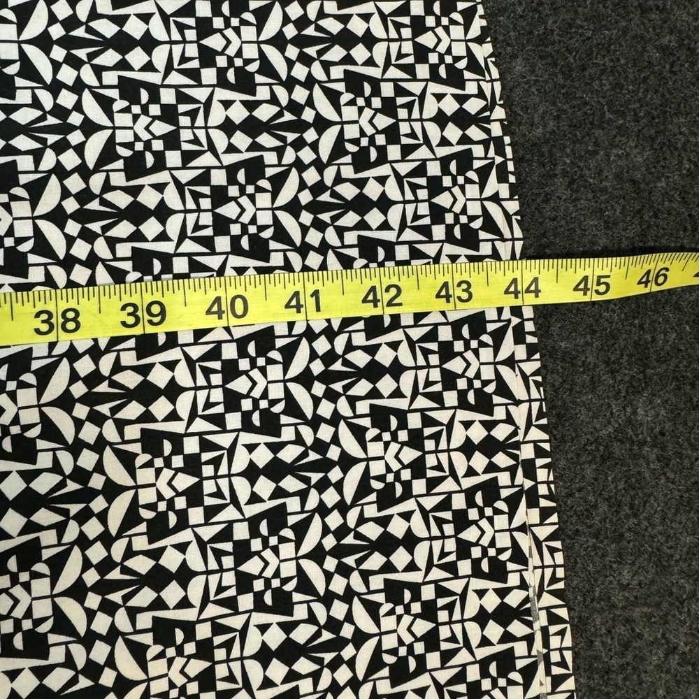 Title Nine Black and White Patterned Dress - Picture 7 of 9